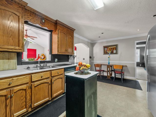 6 Hudders Creek Way, Simpsonville, SC 29680
