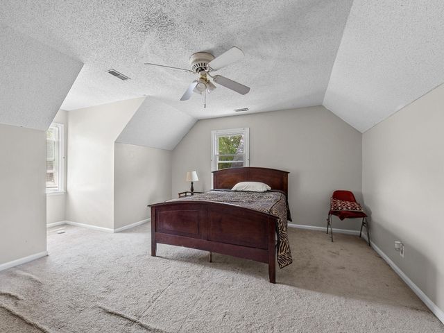 6 Hudders Creek Way, Simpsonville, SC 29680