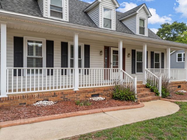 6 Hudders Creek Way, Simpsonville, SC 29680