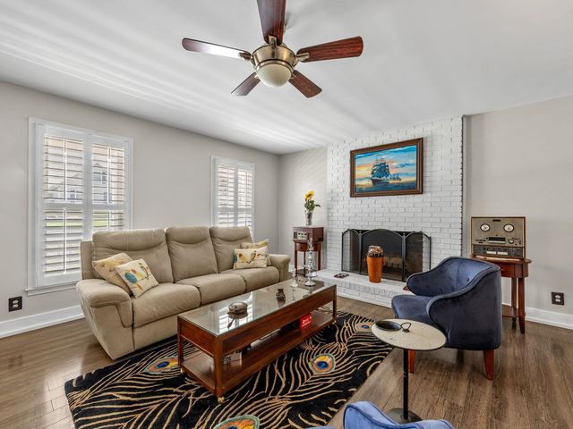 6 Hudders Creek Way, Simpsonville, SC 29680