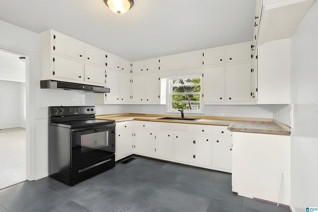 932 FIVE MILE ROAD, Birmingham, AL 35215