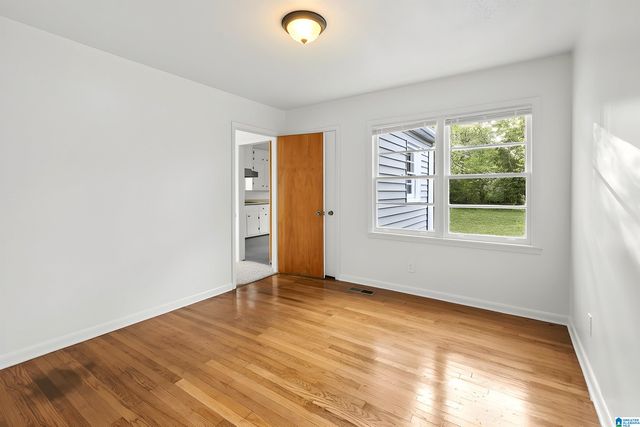 932 FIVE MILE ROAD, Birmingham, AL 35215