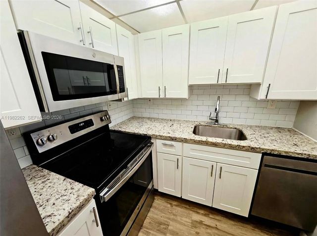 210 172nd St 234, Sunny Isles Beach, FL 33160