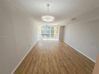 210 172nd St 234, Sunny Isles Beach, FL 33160