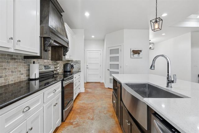37654 New Hope Road, Tecumseh, OK 74873