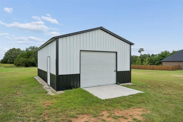 37654 New Hope Road, Tecumseh, OK 74873