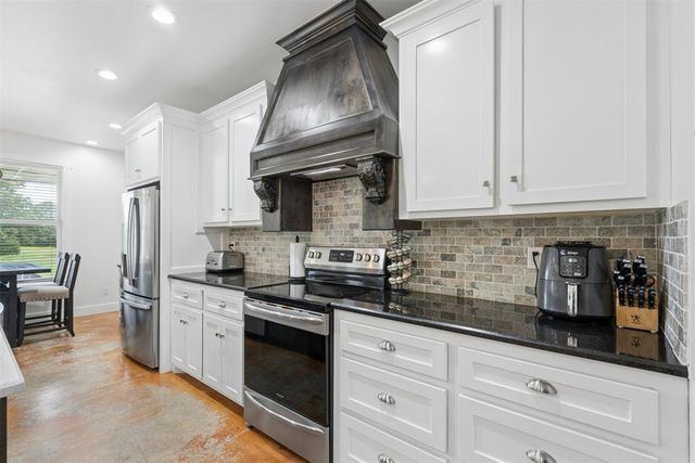 37654 New Hope Road, Tecumseh, OK 74873