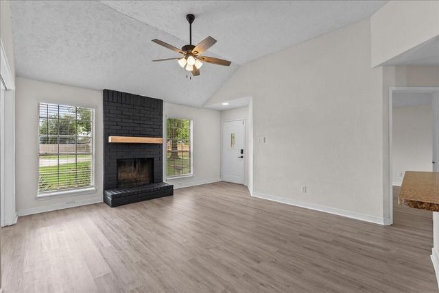 3900 Redstem Court, Dickinson, TX 77539