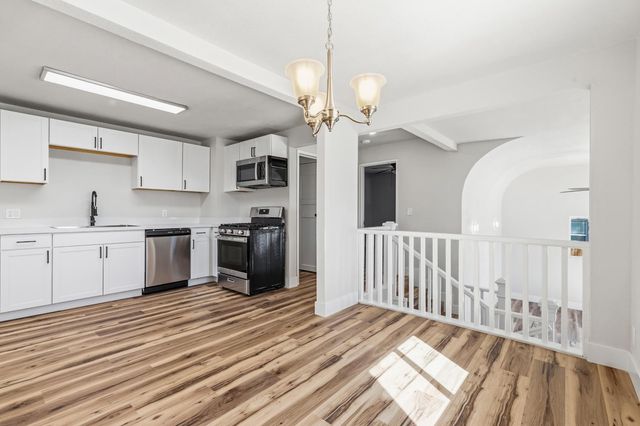 1821 River Rd, Modesto, CA 95351