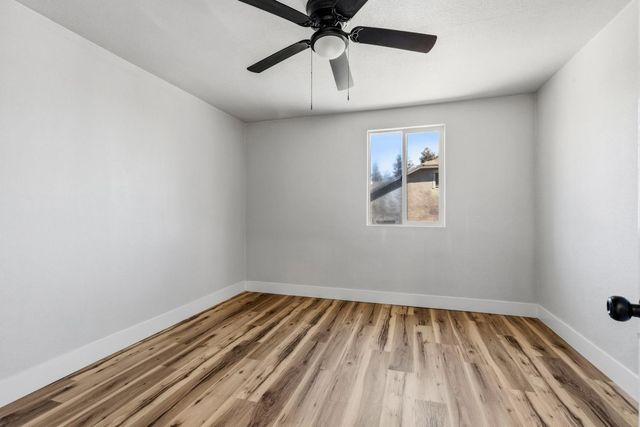 1821 River Rd, Modesto, CA 95351