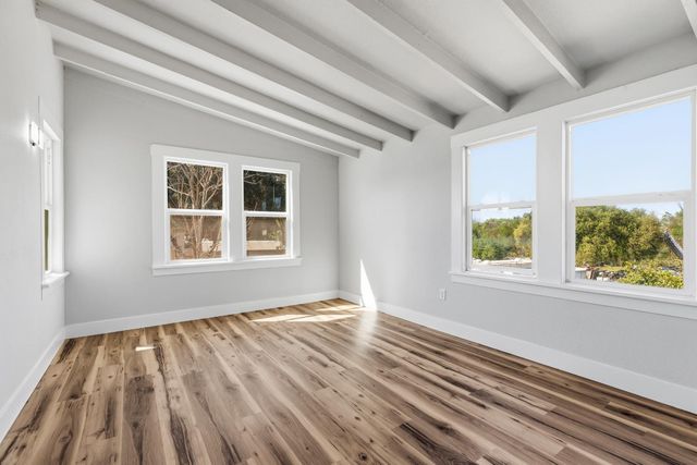 1821 River Rd, Modesto, CA 95351