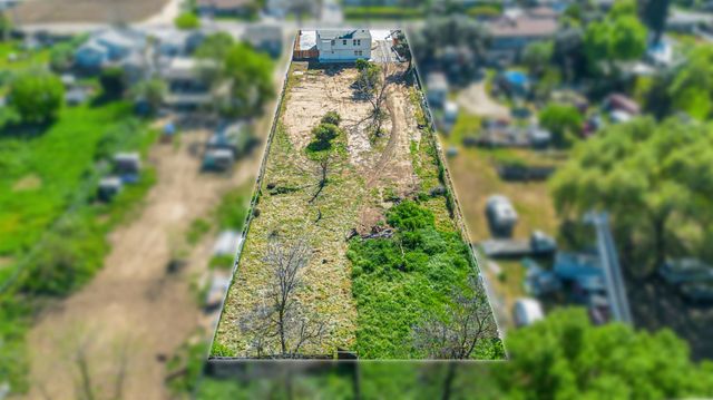 1821 River Rd, Modesto, CA 95351