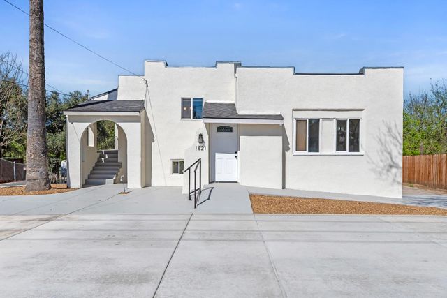 1821 River Rd, Modesto, CA 95351