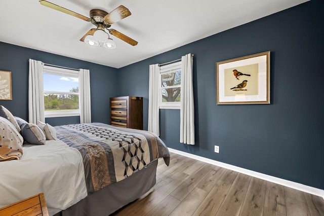 12610 St. Mary's DRIVE, New Berlin, WI 53151