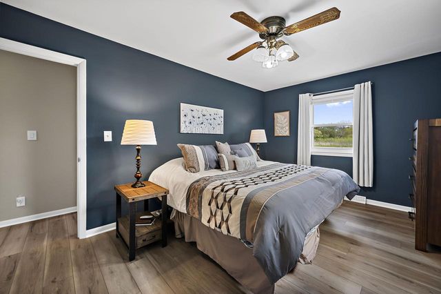 12610 St. Mary's DRIVE, New Berlin, WI 53151