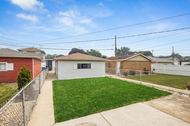 5153 S Oak Park Avenue, Chicago, IL 60638