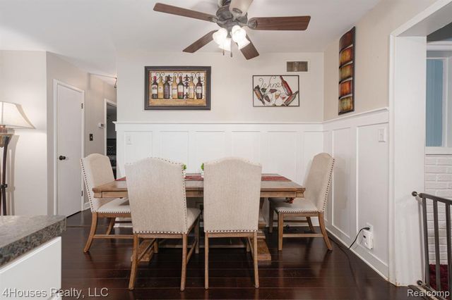 2451 Lafay Drive, West Bloomfield, MI 48324