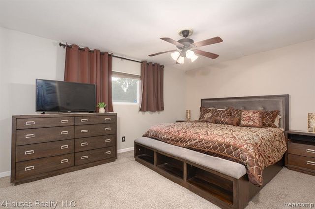 2451 Lafay Drive, West Bloomfield, MI 48324