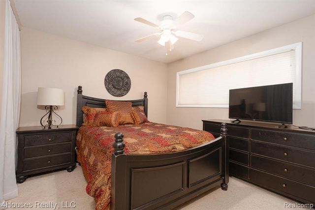 2451 Lafay Drive, West Bloomfield, MI 48324