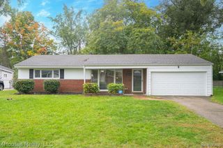 2451 Lafay Drive, West Bloomfield, MI 48324