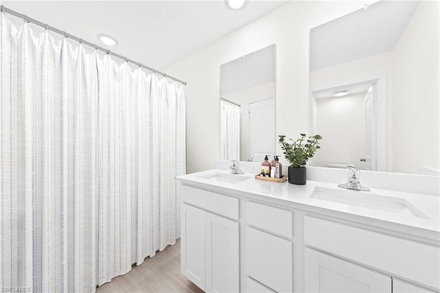 1029 Naples AVE S, Lehigh Acres, FL 33974