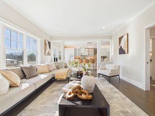 36 Troy Lane, Newton, MA 02468