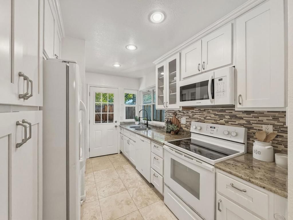 Image 11 of property listing at 1213 Caspian Sea Drive, San Jose, CA 95126