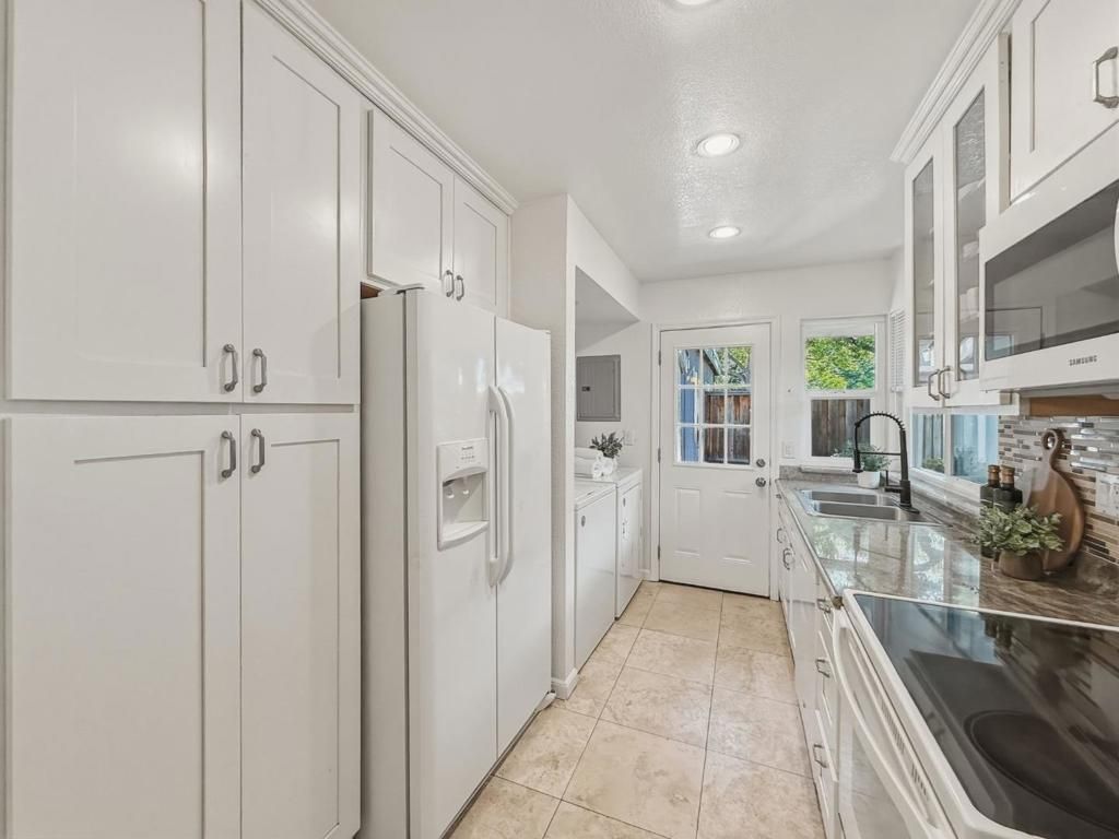 Image 12 of property listing at 1213 Caspian Sea Drive, San Jose, CA 95126