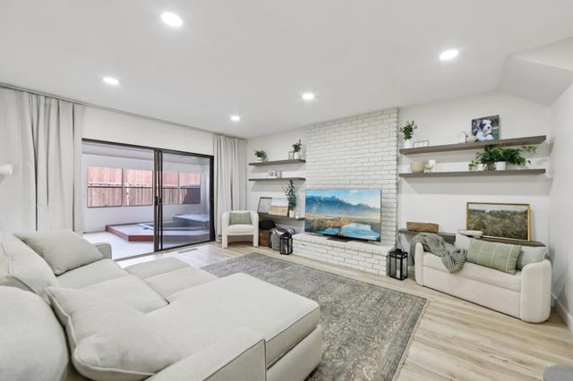 19524 Redwood Glen, Castro Valley, CA 94546