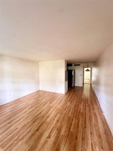 450 32ND AVENUE N 107W, St Petersburg, FL 33704