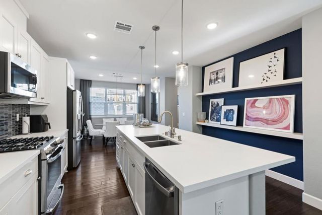 775 Santa Cecilia, Sunnyvale, CA 94085