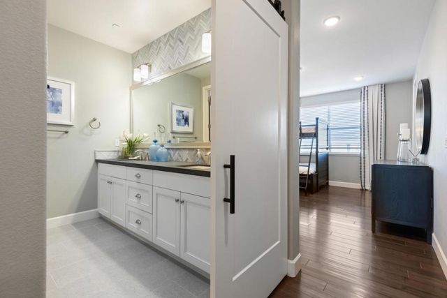 775 Santa Cecilia, Sunnyvale, CA 94085