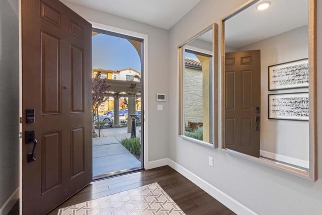 775 Santa Cecilia, Sunnyvale, CA 94085