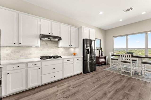 319 Lombardia DR 21B, Austin, TX 78734