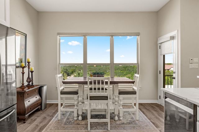 319 Lombardia DR 21B, Austin, TX 78734