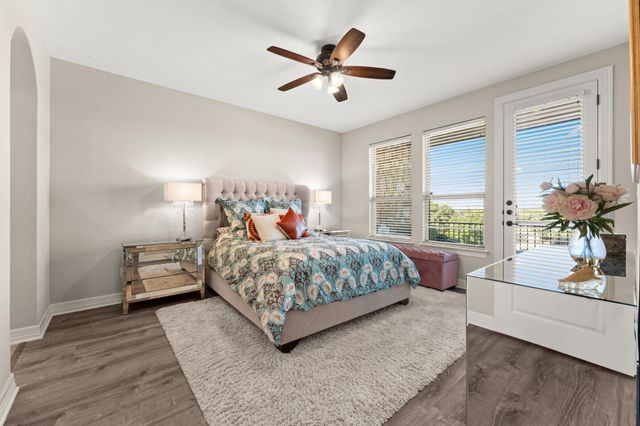 319 Lombardia DR 21B, Austin, TX 78734