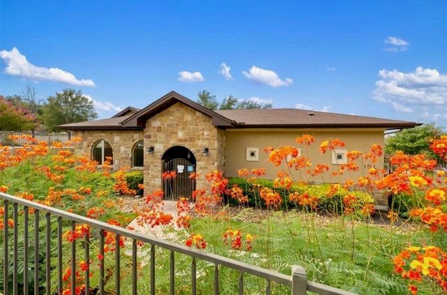 319 Lombardia DR 21B, Austin, TX 78734