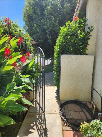 832 Pine Valley, Banning, CA 92220