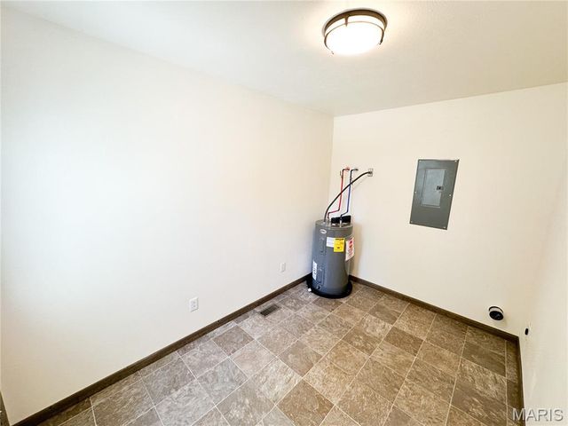 701 E 4th Street, Salem, MO 65560