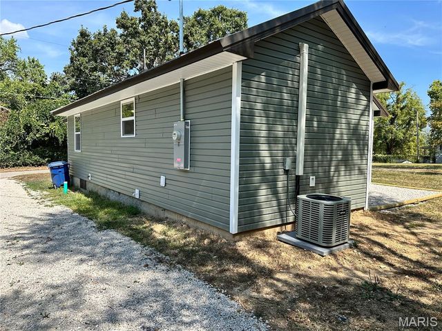 701 E 4th Street, Salem, MO 65560