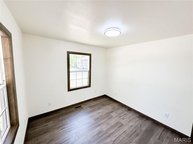 701 E 4th Street, Salem, MO 65560