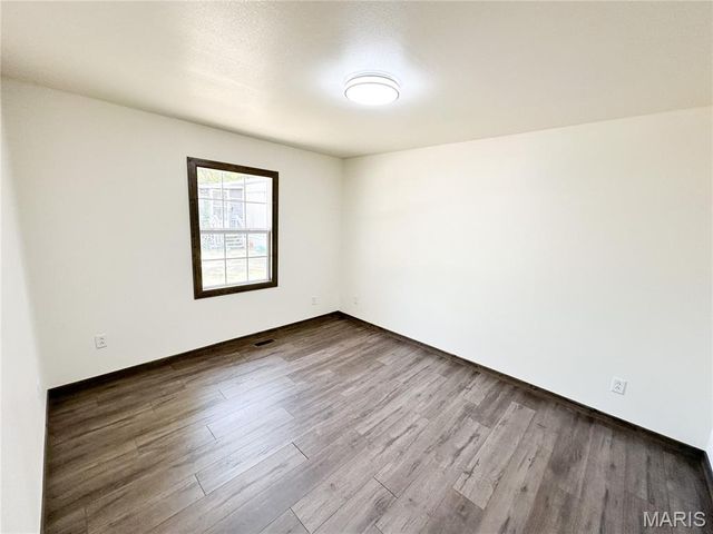 701 E 4th Street, Salem, MO 65560