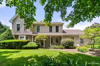 1N090 Kaneview Court, Maple Park, IL 60151