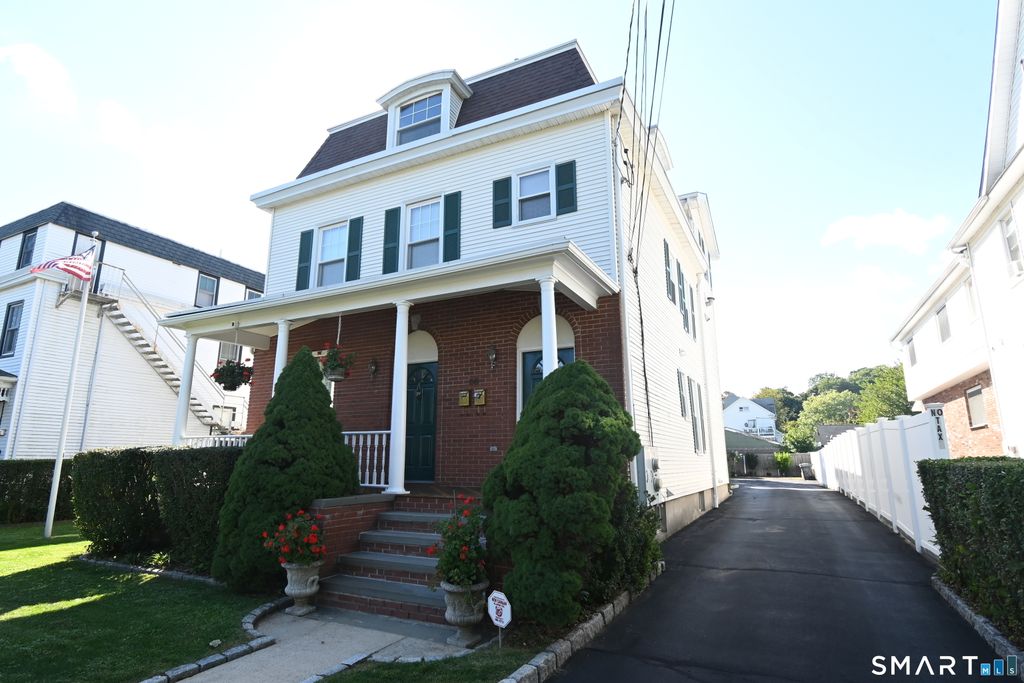 26 Elm Tree Place, Stamford, CT 06906