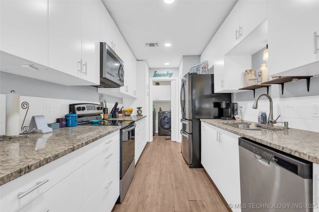 1121 Surrey, Ardmore, OK 73401