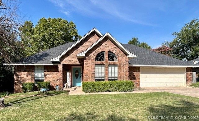 1121 Surrey, Ardmore, OK 73401