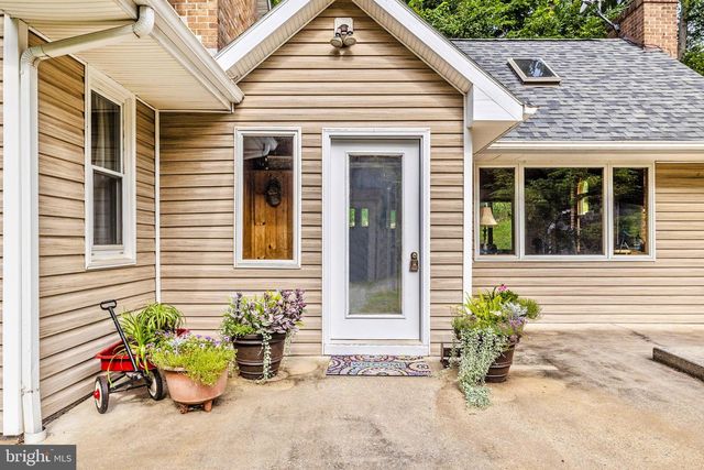 11915 COVE RD, Clear Spring, MD 21722