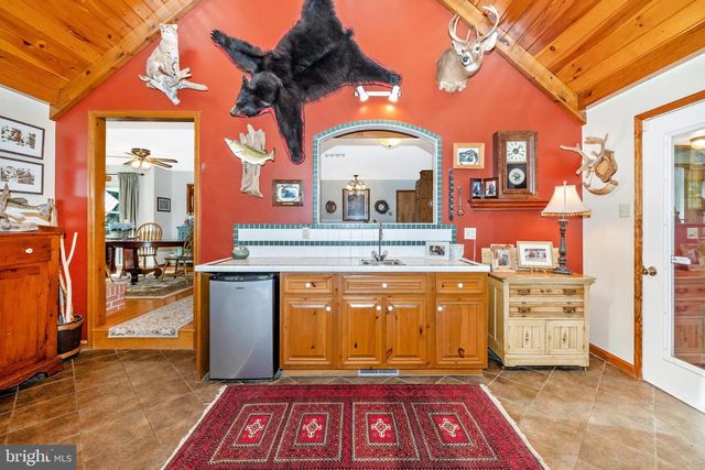 11915 COVE RD, Clear Spring, MD 21722