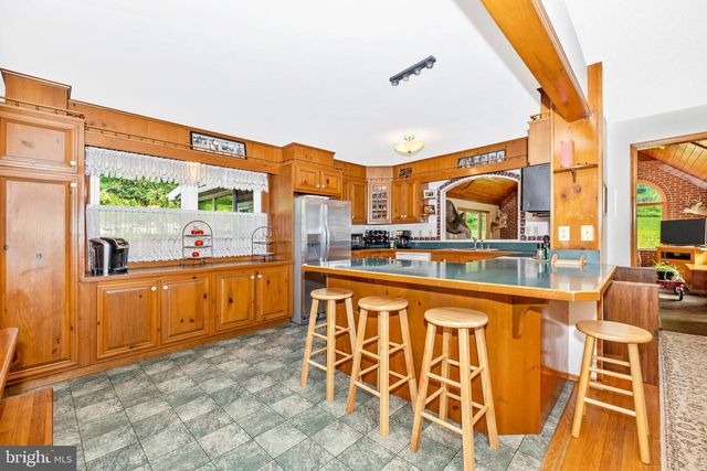 11915 COVE RD, Clear Spring, MD 21722