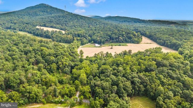 11915 COVE RD, Clear Spring, MD 21722